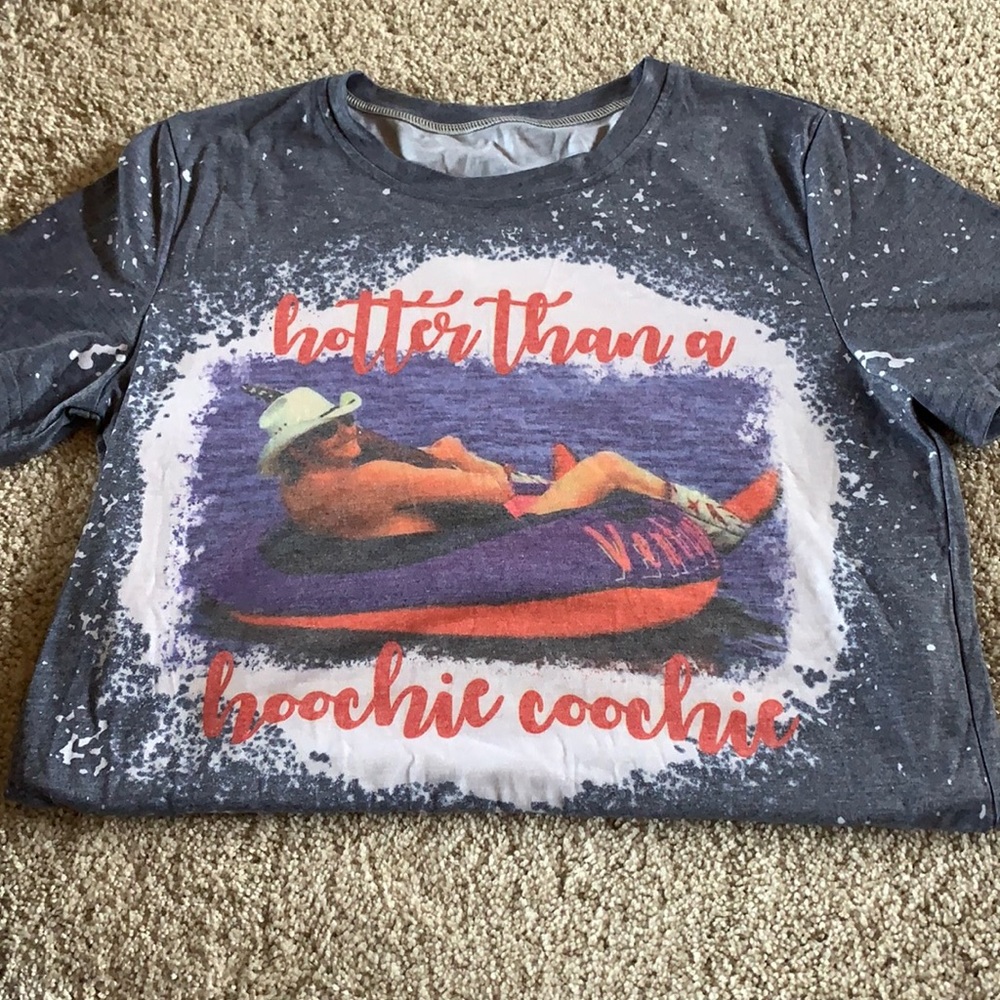 T shirt